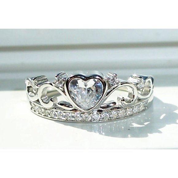 925 STERLING SILVER Heart Crown Tiara Cubic Zirconia Ring - Picture 2 of 16